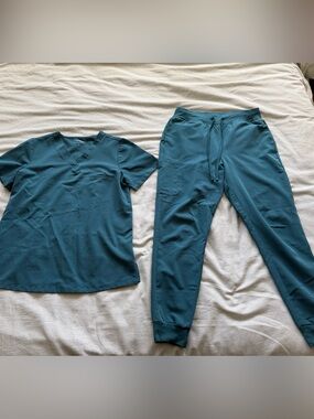 Mandala Teal Women’s Scrub Set - Top & Jogger Pants